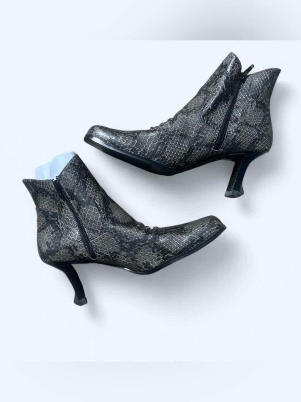 Vintage Women's Snake-Print Ankle Boots in Gray
